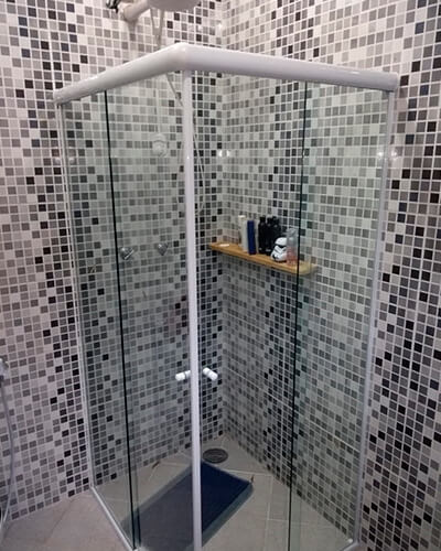 Box de Vidro de Canto na Vila Mariana